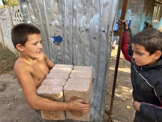 06-Children_Need_Warm_Shelter
